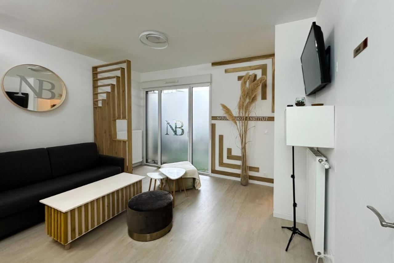 Spacieux Appart Terrasse Metro Hopital 4Pers Wifi Вильжюиф Экстерьер фото